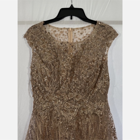 NWT $698 Mac Duggal [ 8 ] Sequined Cap Sleeve Fit and Flare Dress Bronze MIDI‎ - Picture 10 of 16
